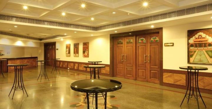 Sun-N-Sand Pune Extérieur photo